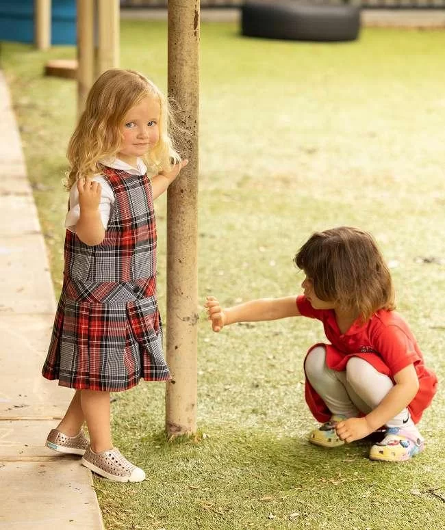 I love the opportunities our kids have to occasionally hold classes outside. It refreshes their minds and makes them happy to learn. The small bright spots and little special experiences HSES builds in really transform the whole learning experience into something positive and joyful. -HSES PARENT